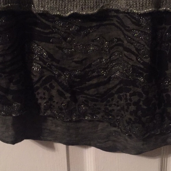 Sweater - Picture 2 of 5